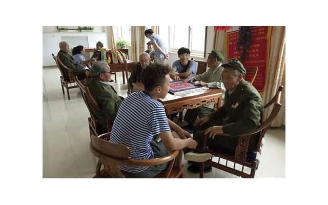 儿媳和公公打了一架，公公扬言：你大逆不道，我让我儿子休了你