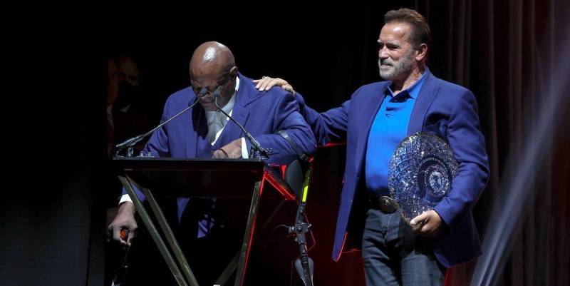 罗尼库尔曼资料介绍（罗尼库尔曼不值得为健美而死）