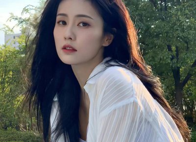 ​抱着女儿睡觉控制不了