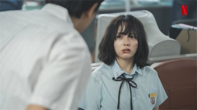 ​孙明悟对东恩做了什么？(韩剧《黑暗荣耀》中文东恩有没有被侵犯过？)