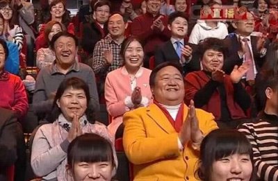 ​春晚观众有何背景？百度赞助千万露个脸，笑脸哥凭啥上19年春晚