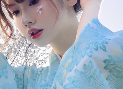 ​温柔到极致的女孩子 极致的温柔与梦幻般的意境